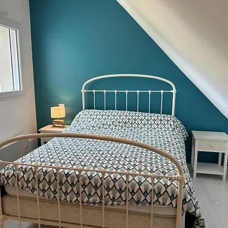 Villa Maison Lumineuse, Entierement Renovee, A Quelques Pas De La Et Des Commerces. *