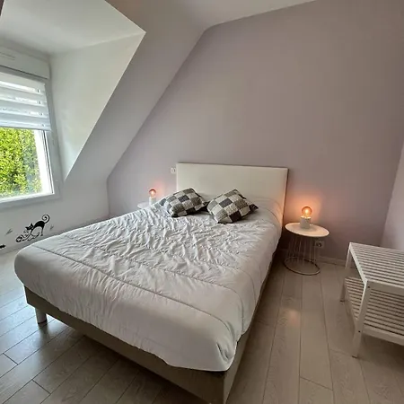 Villa Maison Lumineuse, Entierement Renovee, A Quelques Pas De La Et Des Commerces.