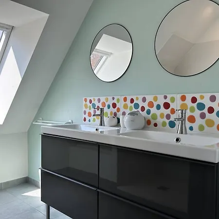 Maison Lumineuse, Entierement Renovee, A Quelques Pas De La Et Des Commerces. Villa Erquy