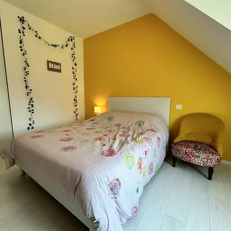 Maison Lumineuse, Entierement Renovee, A Quelques Pas De La Et Des Commerces. Villa